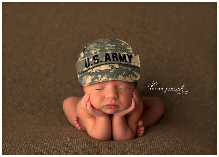 Nashville Newborn Photographer | Brentwood Newborn Baby Photography | Laura Janicek Photography